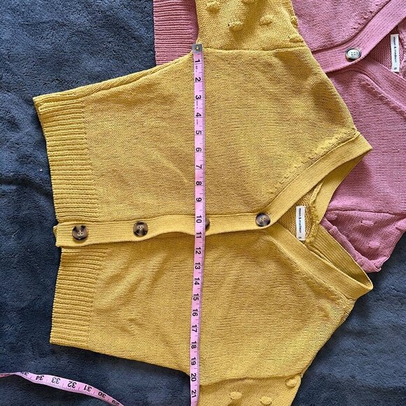 Pink or Yellow Cropped Dot Sleeve Button Up Cardigan Sweater Women's Small - Picture 4 of 11